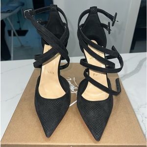 CHRISTIAN LOUBOUTIN
Victorilla 100 Veau Velours Perf
